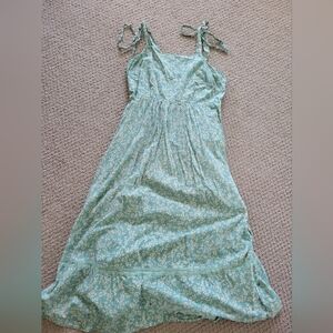 Motherhood Maternity Mint Green Floral Smocked Top